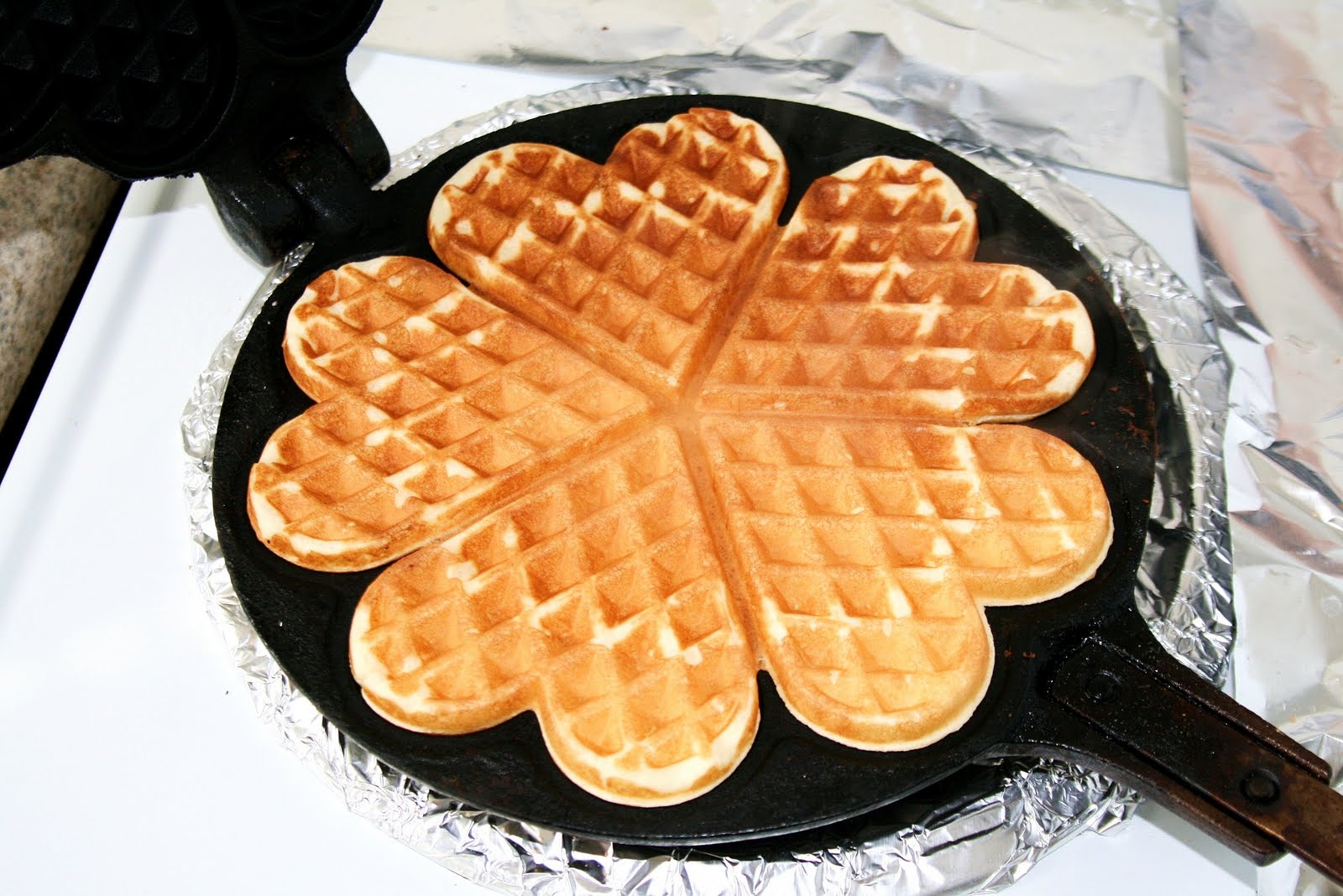 scandinavian waffle maker